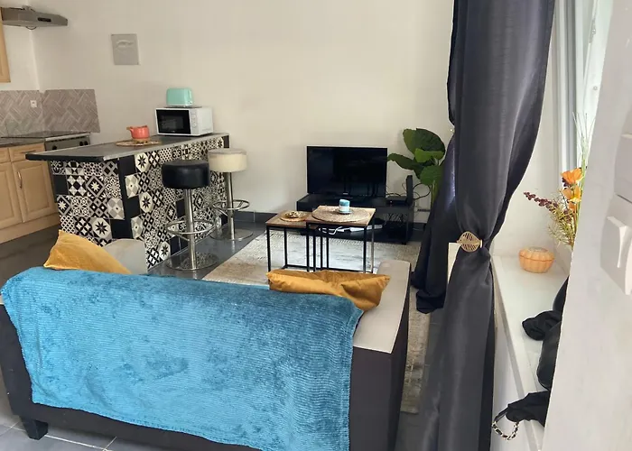 Apartment Petite Pause Au Calme Dans La Aulnoy-lez-Valenciennes